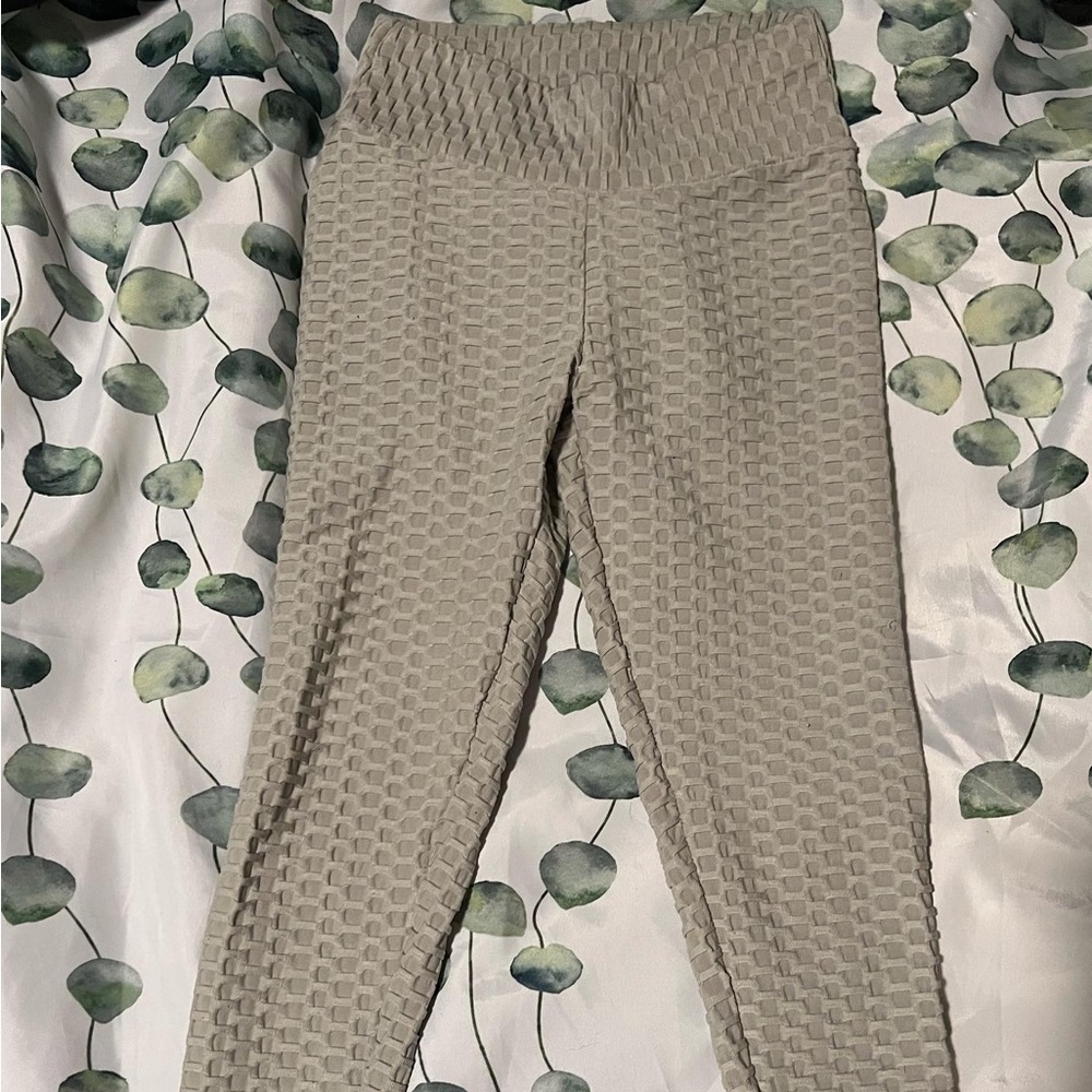 Butt scrunch long leggings